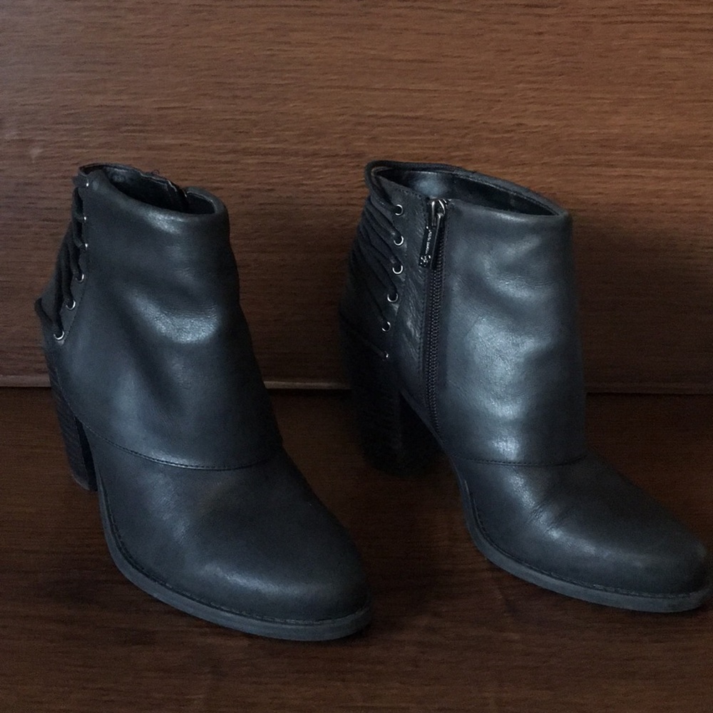 Jessica Simpson booties - Picture 2 of 8